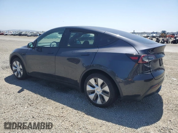 2024 Tesla Model Y с VIN 7SAYGDEDXRF095167, выставлен на аукционе Copart как лот 61676245 с пробегом 12 988 миль миль и Списание • Salvage title. История ставок и продаж доступна на DreamBid. Изображение 2.