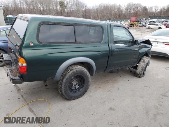2002 Toyota Tacoma with VIN 5TEPM62NX2Z892453, listed as a Copart auction lot 82680794 with 76,056 mi miles and Salvage title. Bid and sale history available at DreamBid. Image 3.