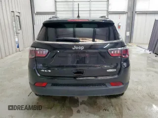 2024 Jeep Compass Latitude Lux z VIN 3C4NJDFN8RT164626, wystawiony jako Copart lot #57992635 z przebiegiem 14 379 mil mil oraz Czysty tytuł • Clean title. Historia ofert i sprzedaży dostępna na DreamBid. Obrazek 6.