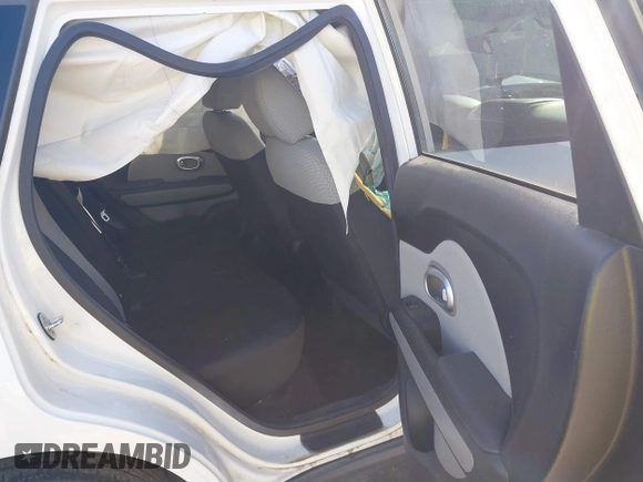 2015 Kia Soul with VIN KNDJN2A29F7142929, listed as a IAAI auction lot 41901611 with Not Provided miles and . Bid and sale history available at DreamBid. Image 8.