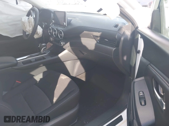 2024 Nissan Sentra SV with VIN 3N1AB8CV6RY362862, listed as a IAAI auction lot 41923401 with 12,332 mi miles and . Bid and sale history available at DreamBid. Image 5.