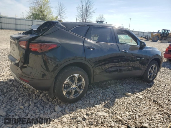 2023 Chevrolet Blazer LT z VIN 3GNKBHR44PS176048, wystawiony jako Copart lot #56569765 z przebiegiem 25 619 mil mil oraz Nie do naprawy • Non repairable. Historia ofert i sprzedaży dostępna na DreamBid. Obrazek 3.