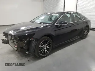 2023 Toyota Camry SE with VIN 4T1G11AK1PU187961, listed as a Copart auction lot 53977715 with 30,315 mi miles and Clean Title. Bid and sale history available at carsss.com. Image 1.