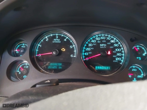 2008 Chevrolet Avalanche LT w/1LT with VIN 3GNFK12358G147656, listed as a IAAI auction lot 40714225 with 211,651 mi miles. Bid and sale history available at carsss.com. Image 7.