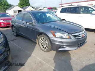2012 Honda Accord SE z VIN 1HGCP2F66CA117551, wystawiony jako IAAI lot #42521759 z przebiegiem 52 136 mil mil oraz . Historia ofert i sprzedaży dostępna na DreamBid. Obrazek 1.