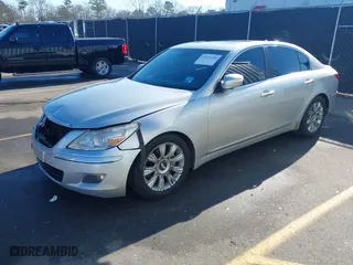 2009 Hyundai Genesis with VIN KMHGC46E59U054346, listed as a IAAI auction lot 41342630 with 200,146 mi miles. Bid and sale history available at carsss.com. Image 17.