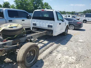 2021 Ford F-350 z VIN 1FDRF3G68MED59862, wystawiony jako Copart lot #61839205 z przebiegiem 55 276 mil mil oraz Szkoda całkowita • Salvage title. Historia ofert i sprzedaży dostępna na DreamBid. Obrazek 10.