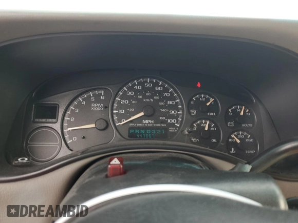 2002 Chevrolet Suburban LS with VIN 1GNEC16T52J182139, listed as a Copart auction lot 45413545 with 447,067 mi miles and Salvage Title. Bid and sale history available at carsss.com. Image 9.
