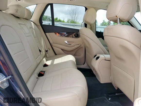 2018 Mercedes-Benz GLC 300 z VIN WDC0G4JB5JV078484, wystawiony jako Copart lot #58622385 z przebiegiem 75 949 mil mil oraz Szkoda całkowita • Salvage title. Historia ofert i sprzedaży dostępna na DreamBid. Obrazek 10.