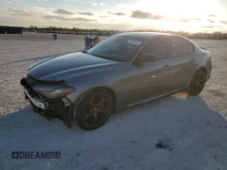 2020 Alfa Romeo Giulia Ti Sport with VIN ZARFAMBN0L7635888, listed as a Copart auction lot 83591004 with 71,123 mi miles and Salvage Title. Bid and sale history available at carsss.com. Image 1.