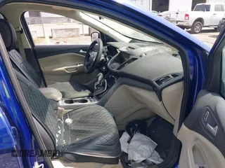 2014 Ford Escape SE with VIN 1FMCU9GX1EUA01050, listed as a IAAI auction lot 42099229 with Not Provided miles and . Bid and sale history available at carsss.com. Image 5.