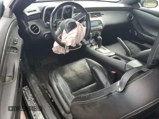 2010 Chevrolet Camaro 2LT z VIN 2G1FC1EV7A9227925, wystawiony jako Copart lot #58292885 z przebiegiem 86 884 mil mil oraz Szkoda całkowita • Salvage title. Historia ofert i sprzedaży dostępna na DreamBid. Obrazek 8.