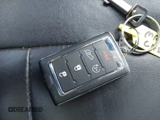 2022 Jeep Grand Cherokee Limited z VIN 1C4RJKBG3N8627259, wystawiony jako IAAI lot #42172872 z przebiegiem 31 822 mil mil oraz . Historia ofert i sprzedaży dostępna na DreamBid. Obrazek 11.