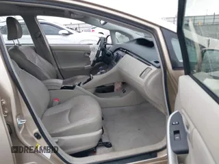 2010 Toyota Prius II with VIN JTDKN3DU2A0205717, listed as a IAAI auction lot 40910678 with 62,207 mi miles. Bid and sale history available at carsss.com. Image 5.