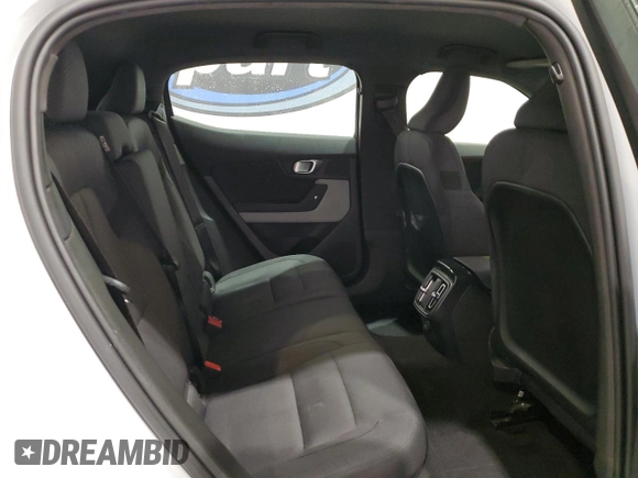 2023 Polestar 2 z VIN YSMED3KA6PL145896, wystawiony jako Copart lot #59204645 z przebiegiem 109 746 mil mil oraz Czysty tytuł • Clean title. Historia ofert i sprzedaży dostępna na DreamBid. Obrazek 10.