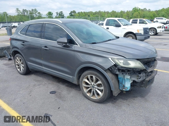 2017 Lincoln MKC Select z VIN 5LMCJ2C98HUL12189, wystawiony jako IAAI lot #42107839 z przebiegiem 158 179 mil mil oraz . Historia ofert i sprzedaży dostępna na DreamBid. Obrazek 1.