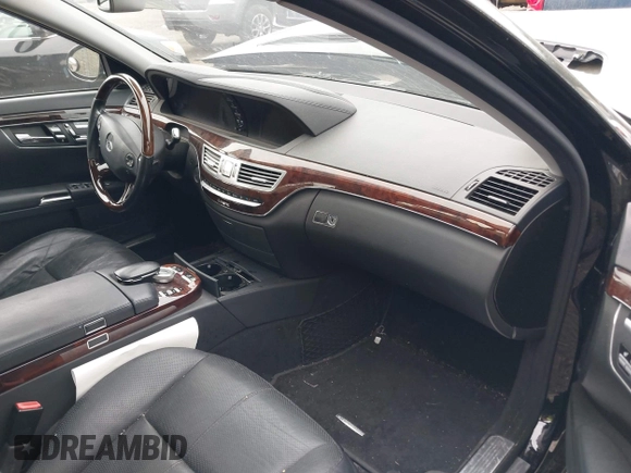 2007 Mercedes-Benz S 550 with VIN WDDNG86XX7A122766, listed as a IAAI auction lot 42375261 with 109,931 mi miles and . Bid and sale history available at DreamBid. Image 5.