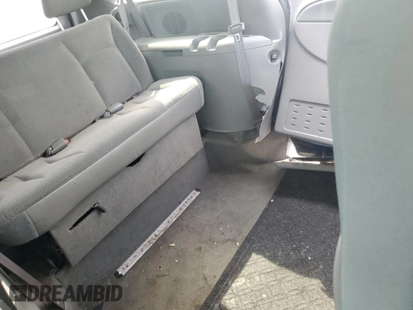 2004 Dodge Caravan SE with VIN 1D4GP24R94B596320, listed as a Copart auction lot 61077445 with 86,642 mi miles and Salvage title. Bid and sale history available at DreamBid. Image 11.
