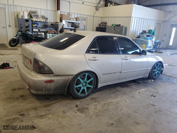 2004 Lexus IS 300 with VIN JTHBD192940089367, listed as a Copart auction lot 46732525 with 258,580 mi miles and Non Repairable. Bid and sale history available at carsss.com. Image 3.