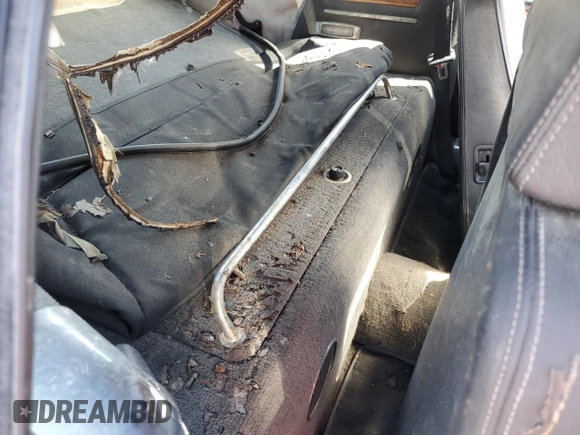 1989 Jaguar XJS z VIN SAJNL4841KC160063, wystawiony jako Copart lot #57462075 z przebiegiem 120 979 mil mil oraz Szkoda całkowita • Salvage title. Historia ofert i sprzedaży dostępna na DreamBid. Obrazek 10.