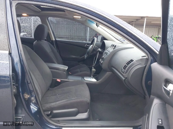 2010 Nissan Altima 2.5 S with VIN 1N4AL2AP8AN413068, listed as a IAAI auction lot 41717438 with 117,878 mi miles. Bid and sale history available at carsss.com. Image 5.
