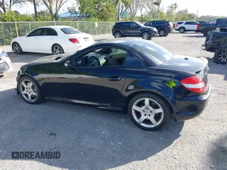 2008 Mercedes-Benz SLK 350 z VIN WDBWK56F38F186671, wystawiony jako IAAI lot #41530919 z przebiegiem 115 567 mil mil oraz . Historia ofert i sprzedaży dostępna na DreamBid. Obrazek 14.