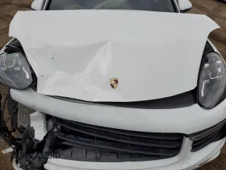 2016 Porsche Cayenne GTS with VIN WP1AD2A27GLA76553, listed as a Copart auction lot 53569615 with 69,761 mi miles and Salvage title. Bid and sale history available at DreamBid. Image 11.