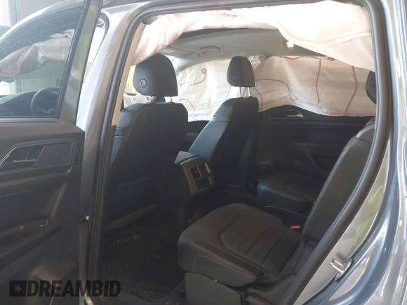 2019 Volkswagen Atlas SEL Premium with VIN 1V2NR2CAXKC611746, listed as a IAAI auction lot 42456966 with 43,737 mi miles and . Bid and sale history available at DreamBid. Image 8.