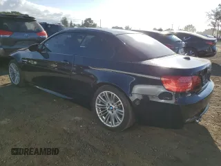 2011 BMW M3 with VIN WBSDX9C54BE584877, listed as a Copart auction lot 81104774 with 40,040 mi miles and Salvage Title. Bid and sale history available at carsss.com. Image 2.