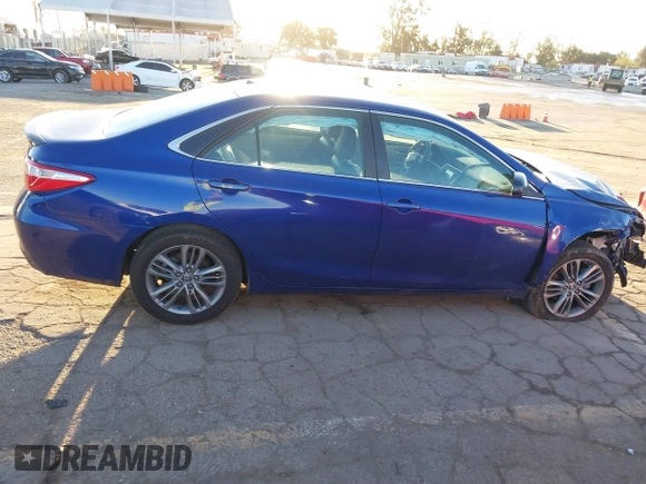 2015 Toyota Camry XLE z VIN 4T1BF1FK9FU884586, wystawiony jako IAAI lot #41789131 z przebiegiem 166 422 mil mil oraz . Historia ofert i sprzedaży dostępna na DreamBid. Obrazek 13.