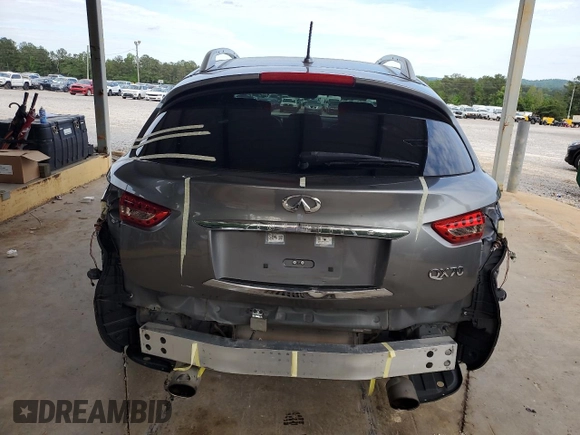 2017 Infiniti QX70 z VIN JN8CS1MW7HM412159, wystawiony jako Copart lot #55269885 z przebiegiem 154 675 mil mil oraz Szkoda całkowita • Salvage title. Historia ofert i sprzedaży dostępna na DreamBid. Obrazek 6.