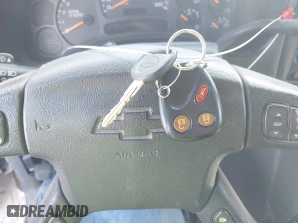 2004 Chevrolet Silverado 1500 Z71 with VIN 1GCEK19T54Z139397, listed as a IAAI auction lot 41932448 with 257,211 mi miles and . Bid and sale history available at DreamBid. Image 11.