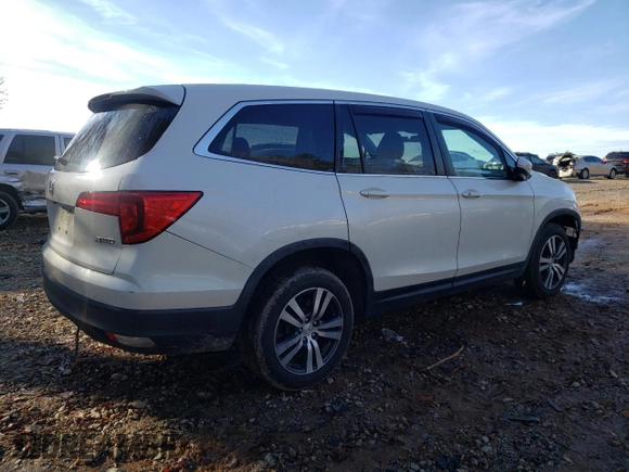 2017 Honda Pilot EX with VIN 5FNYF6H35HB105276, listed as a Copart auction lot 42633045 with 178,038 mi miles and Salvage Title. Bid and sale history available at DreamBid. Image 3.