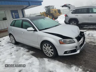 2013 Audi A3 Premium Plus z VIN WAUKJAFMXDA027239, wystawiony jako Copart lot #86358954 z przebiegiem 104 331 mil mil oraz Nie do naprawy • Non repairable. Historia ofert i sprzedaży dostępna na DreamBid. Obrazek 4.