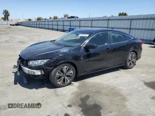 2018 Honda Civic EX-T z VIN JHMFC1F34JX006108, wystawiony jako Copart lot #62887545 z przebiegiem 57 518 mil mil oraz Szkoda całkowita • Salvage title. Historia ofert i sprzedaży dostępna na DreamBid. Obrazek 1.