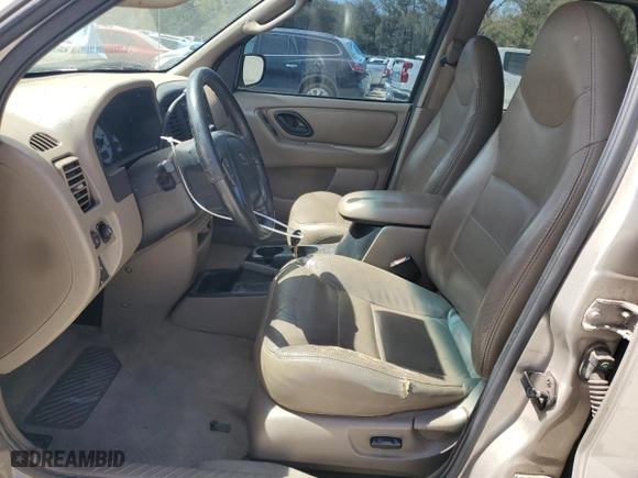 2001 Ford Escape XLT with VIN 1FMYU04141KB50947, listed as a Copart auction lot 47617995 with 132,962 mi miles and Salvage Title. Bid and sale history available at carsss.com. Image 7.