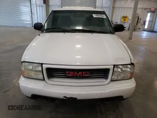 2001 GMC Sonoma SLS w/1SH Pkg with VIN 1GTDT19W118189153, listed as a Copart auction lot 74802054 with 142,961 mi miles and Non Repairable. Bid and sale history available at carsss.com. Image 5.
