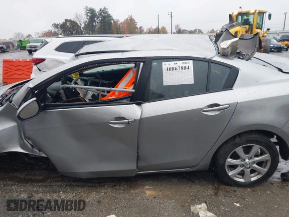 2011 Mazda Mazda3 i Touring with VIN JM1BL1VF2B1396156, listed as a IAAI auction lot 40867804 with 1 mi miles. Bid and sale history available at carsss.com. Image 13.