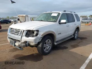 2007 Ford Explorer Eddie Bauer z VIN 1FMEU64E77UB17558, wystawiony jako IAAI lot #41915748 z przebiegiem Nie podano mil oraz . Historia ofert i sprzedaży dostępna na DreamBid. Obrazek 2.