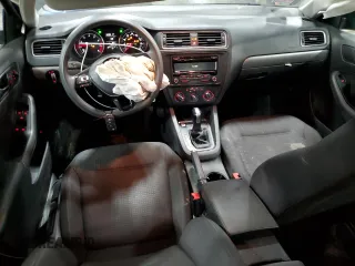 2015 Volkswagen Jetta SE with VIN 3VWD17AJ8FM313749, listed as a Copart auction lot 59810735 with 137,911 mi miles and Salvage title. Bid and sale history available at DreamBid. Image 8.