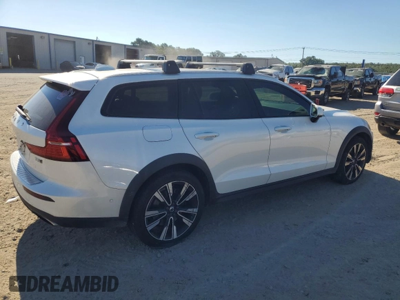 2020 Volvo V60 z VIN YV4102WK4L1031160, wystawiony jako Copart lot #64443443 z przebiegiem 41 648 mil mil oraz . Historia ofert i sprzedaży dostępna na DreamBid. Obrazek 3.