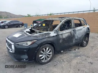 2019 Infiniti QX50 Essential z VIN 3PCAJ5M14KF124357, wystawiony jako IAAI lot #42107136 z przebiegiem Nie podano mil oraz . Historia ofert i sprzedaży dostępna na DreamBid. Obrazek 6.