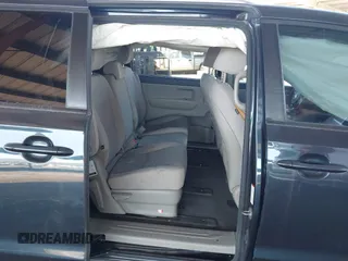2016 Kia Sedona LX with VIN KNDMB5C18G6202573, listed as a IAAI auction lot 41841796 with 68,568 mi miles. Bid and sale history available at carsss.com. Image 8.