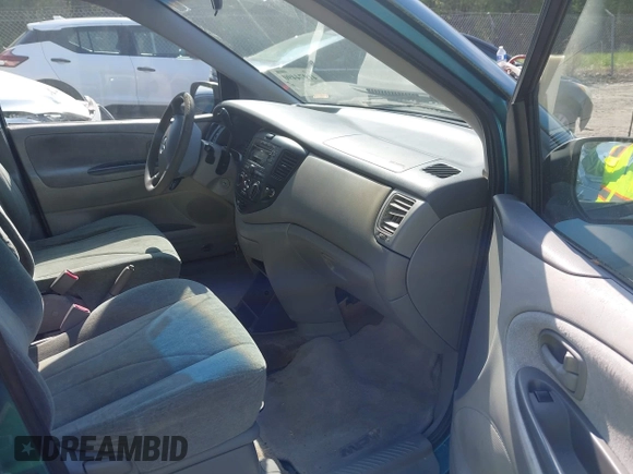 2001 Mazda MPV DX with VIN JM3LW28G610200849, listed as a IAAI auction lot 41974490 with 228,914 mi miles. Bid and sale history available at carsss.com. Image 5.