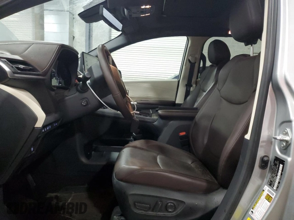 2023 Toyota Sienna Platinum with VIN 5TDESKFCXPS084364, listed as a Copart auction lot 85264314 with 19,158 mi miles and Salvage Title. Bid and sale history available at DreamBid. Image 7.