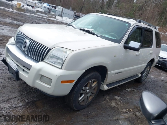 2008 Mercury Mountaineer Premier with VIN 4M2EU48848UJ00015, listed as a IAAI auction lot 41628733 with 307,424 mi miles. Bid and sale history available at carsss.com. Image 2.