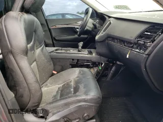 2016 Volvo XC90 T6 Momentum z VIN YV4A22PK1G1043314, wystawiony jako Copart lot #69569374 z przebiegiem Nie podano mil oraz Szkoda całkowita • Salvage title. Historia ofert i sprzedaży dostępna na DreamBid. Obrazek 7.