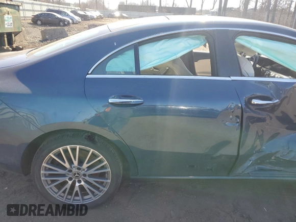 2022 Mercedes-Benz CLA with VIN W1K5J4HB5NN253508, listed as a Copart auction lot 47726775 with 32,981 mi miles and Salvage Title. Bid and sale history available at carsss.com. Image 10.