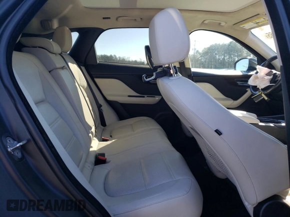 2020 Jaguar F-Pace 25t Prestige с VIN SADCK2FXXLA631526, выставлен на аукционе Copart как лот 46393265 с пробегом 69 067 миль миль и Списание • Salvage title. История ставок и продаж доступна на DreamBid. Изображение 11.