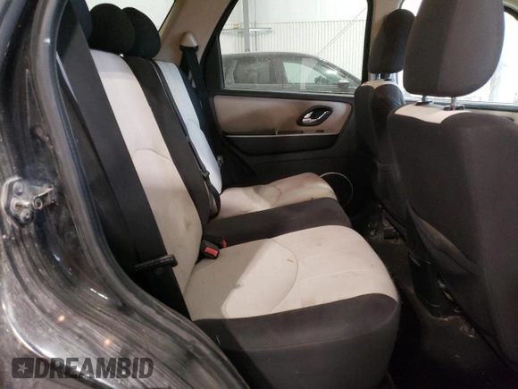 2005 Mercury Mariner Luxury z VIN 4M2YU57145DJ26214, wystawiony jako Copart lot #42154255 z przebiegiem Nie podano mil oraz Tytuł czysty. Historia ofert i sprzedaży dostępna na DreamBid. Obrazek 11.
